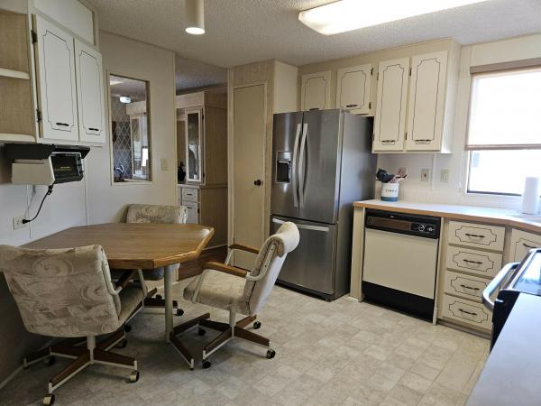 1986 FUQU FX260-24 Mobile Home