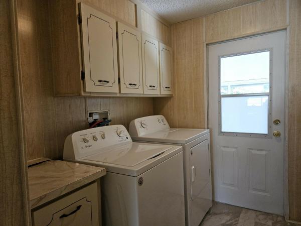 1986 FUQU FX260-24 Mobile Home