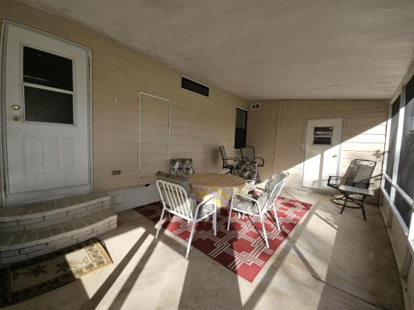 1986 FUQU FX260-24 Mobile Home