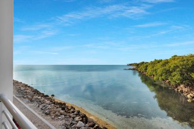 Mobile Home at 171 Paradise Way Islamorada, FL 33036