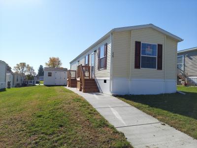 Mobile Home at 229 E Glengarry Ct Highland, MI 48357