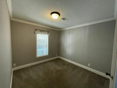 Photo 4 of 21 of home located at 3233 Bending Oak Drive Plant City, FL 33563