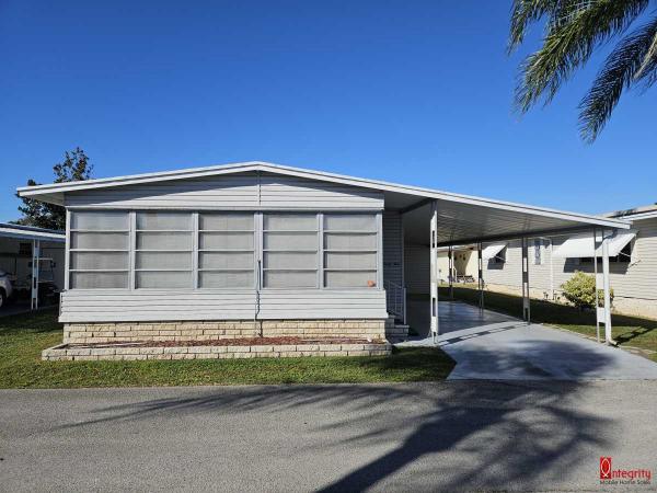 Photo 1 of 2 of home located at 3390 Gandy Blvd, Lot 99 Saint Petersburg, FL 33702