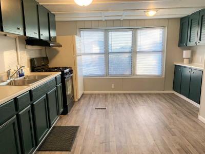 Mobile Home at 59 Village Ct, Mediapolis, IA 52637