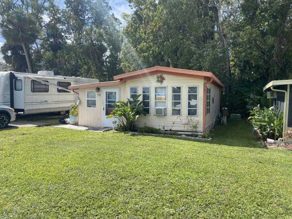 1985  Mobile Home For Sale