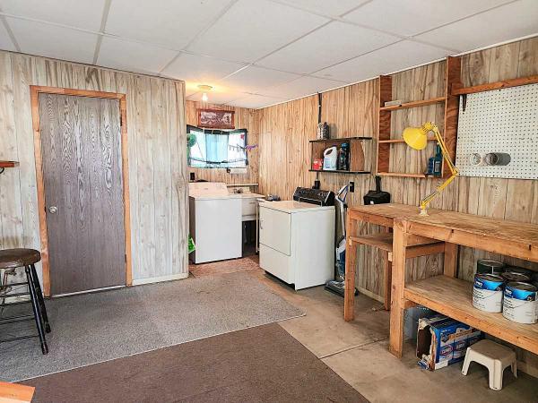 1982 Palm Harbor Singlewide Mobile Home