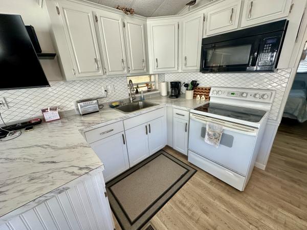 1992 CHAR N/A Mobile Home