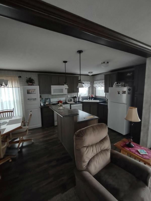 2017 Eagle River  LC-52G351  Home