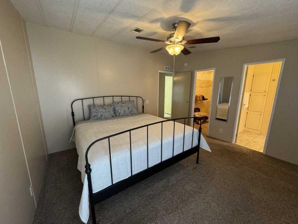 1986 Manufactured Home