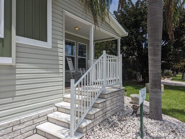 2018 Champion 652918 Mobile Home