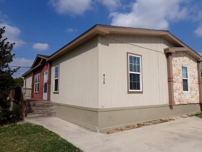 Mobile Home at 7460 Kitty Hawk Rd. Site 415 Converse, TX 78109