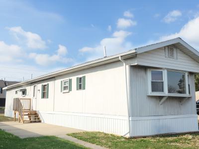 Mobile Home at 1304 Chateau Circle Lot 56 Findlay, OH 45840