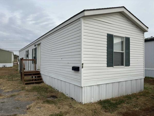 2005 Clayton Manufactured Home