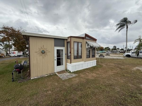 1985  Mobile Home For Sale