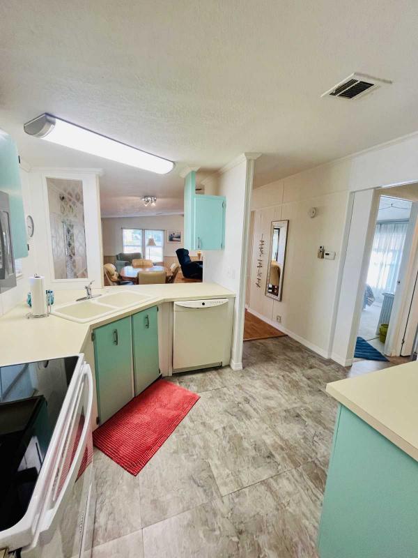 1986 Meri Manufactured Home