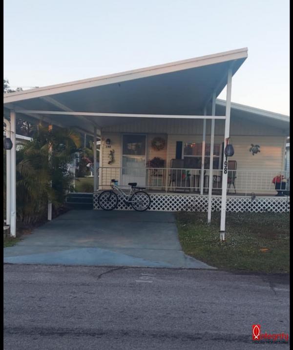 Photo 1 of 2 of home located at 3331 Gall Blvd, Lot 198 Zephyrhills, FL 33541