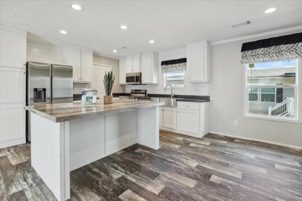 2024 Clayton 40 Savannah Living  Home