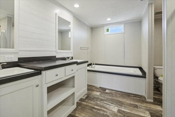 2024 Clayton 40 Savannah Living  Home