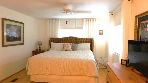 1977 SKYL  Home