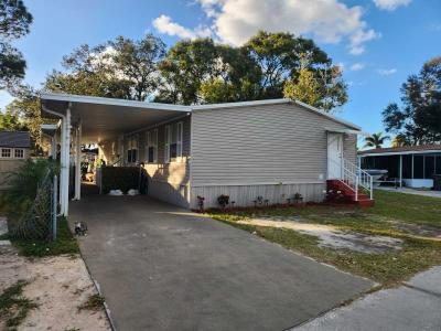 Mobile Home at 9772 Oak's St Tampa, FL 33635