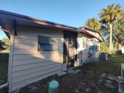 Photo 4 of 38 of home located at 10265 Ulmerton Rd., Lot 238 Largo, FL 33771