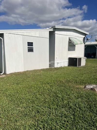 Photo 3 of 20 of home located at 4425 Us Hwy 441 S Lot 32A Okeechobee, FL 34974