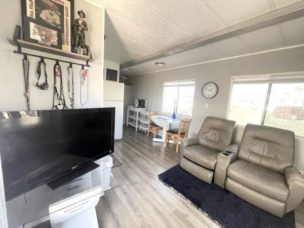 1984 Villa Manufactured Home
