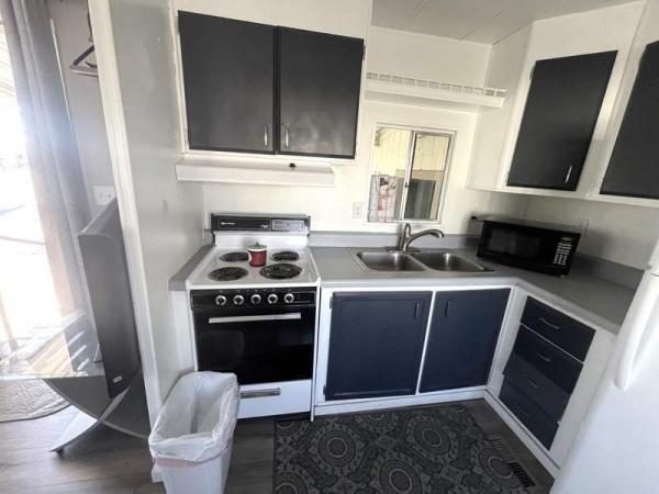 1984 Villa Manufactured Home