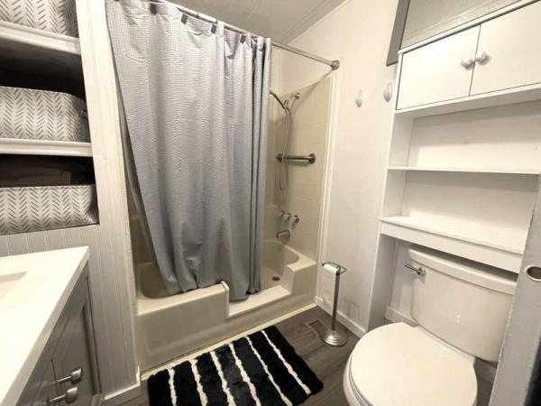 1984 Villa Manufactured Home