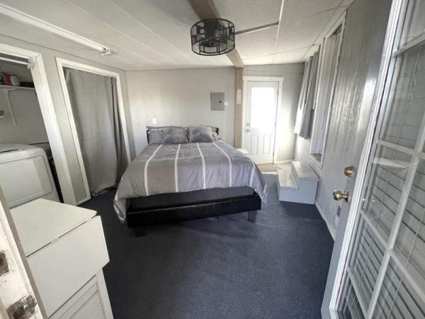 1984 Villa Manufactured Home