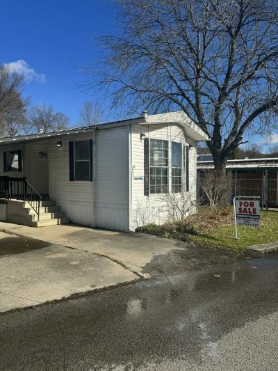 Mobile Home at 302 Edgewater Pines Dr Warren, OH 44481