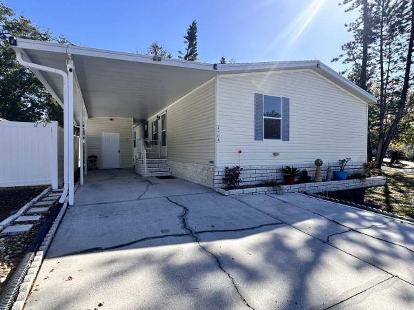 2002 Homes of Merit Mobile Home For Sale