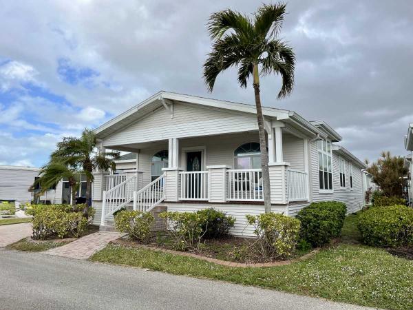 Photo 1 of 2 of home located at 977 Guadeloupe Venice, FL 34285