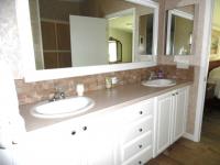 2005 Homes of Merit T16445 Mobile Home