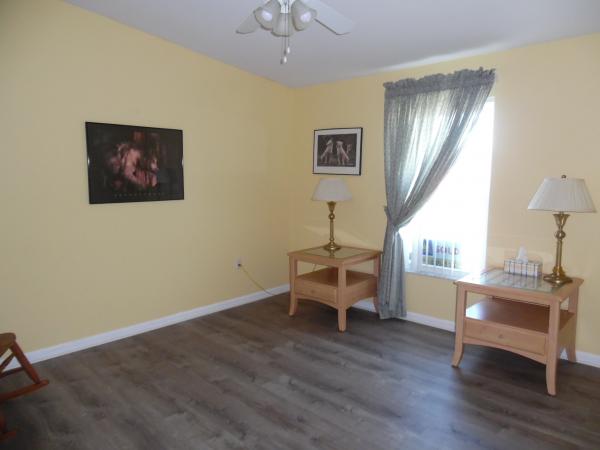 2005 Homes of Merit T16445 Mobile Home