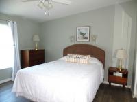 2005 Homes of Merit T16445 Mobile Home
