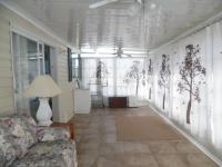 2005 Homes of Merit T16445 Mobile Home