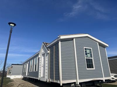 Mobile Home at 1223 Chalet St Newport, MI 48166