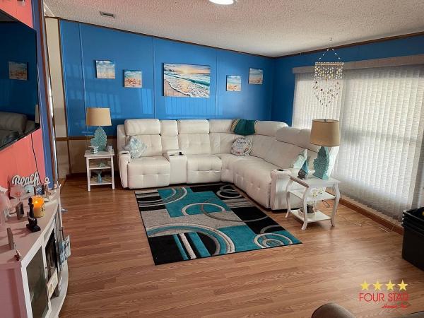 1990 PALM   Home