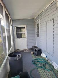 1981 twin Mobile Home