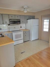1981 twin Mobile Home