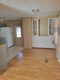 1981 twin Mobile Home