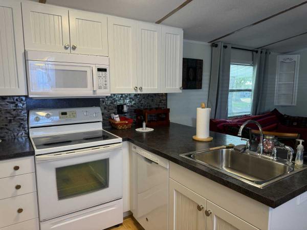 1985 Mobile Home