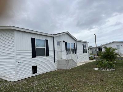 Mobile Home at 237 Peacock St. Fort Pierce, FL 34982