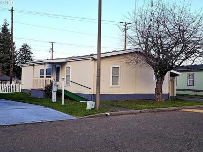 Photo 3 of 29 of home located at 3930 SE 162nd Ave Portland, OR 97236