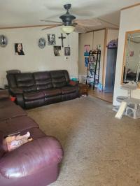 2001 Oakwood Manufactured Home