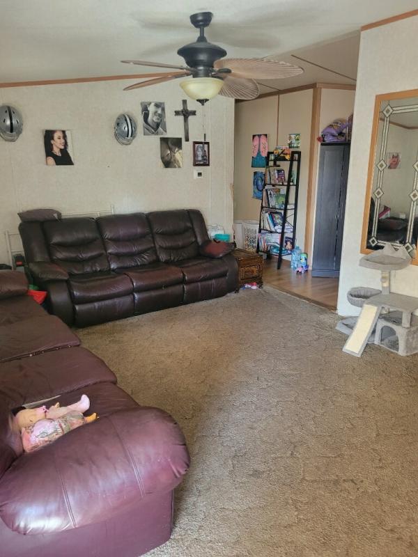 2001 Oakwood Manufactured Home
