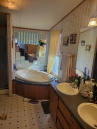 2001 Oakwood Manufactured Home