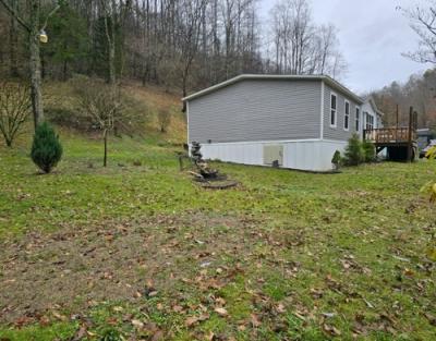 Photo 2 of 16 of home located at 1301 Cline Hollow Rd Charleston, WV 25306