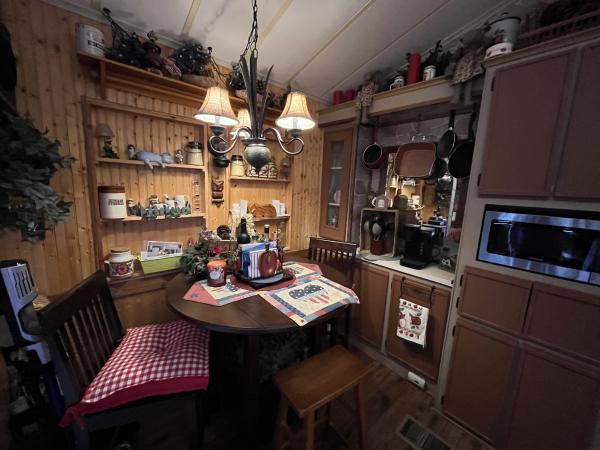 1986 CHAR TV Mobile Home